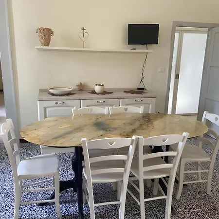 Διαμέρισμα Le Rondini Del Borgo Ugento